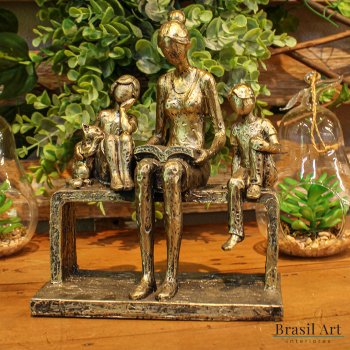 Estátua para Decoração em Dourado com Mãe e Filhos