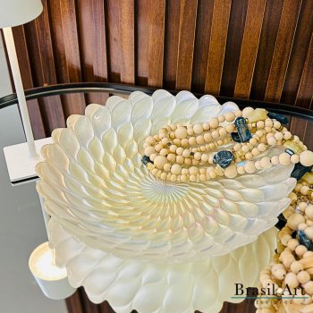 Centro de Mesa Decorativo Concha Perolada Belgravia - Design Orgânico Iridescente
